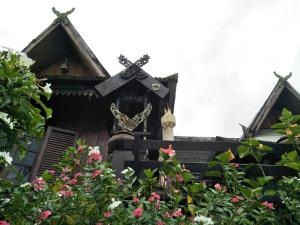 Garður fyrir utan Oui Kaew Homestay