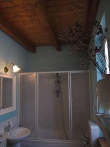 Ванна кімната в Cascina Gardina