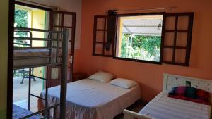 Photo de la galerie de l'établissement GITE-Hotel LA CAZ DES ORANGERS, à Le Bois de Nèfles