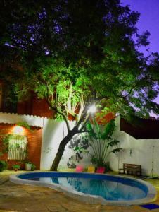 Πισίνα στο ή κοντά στο El Viajero Asuncion Hostel & Suites +30 φωτογραφίες