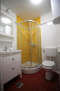 Ein Badezimmer in der Unterkunft Apartments Panoramic