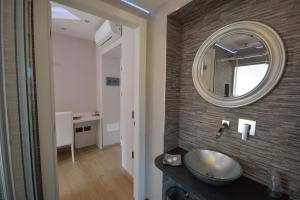 Koupelna v ubytování Albergo Ardesio Da Giorgio + 37 fotografií