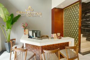 Khu vực ghế ngồi tại Sen Boutique Hotel