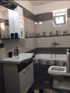 Koupelna v ubytování Vieri apartments