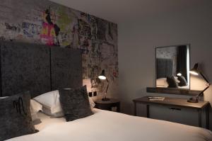 Malmaison Reading
