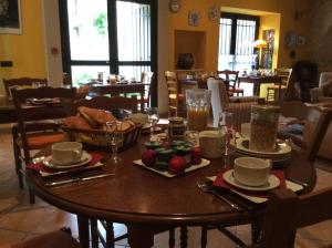 Eten bij of ergens in de buurt van het hotel

