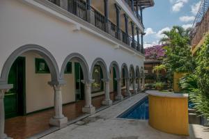 Gallery image of Hotel Colonial in San José