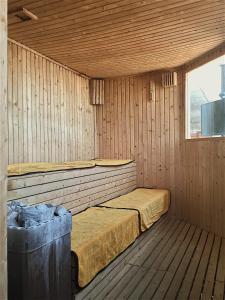 Postel nebo postele na pokoji v ubytování Sakura Hotel 3