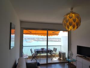 Et tv og/eller underholdning på Etoile De Mer