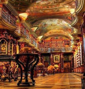 uma pintura de uma grande sala com uma biblioteca em Pension Karlova em Praga