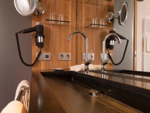 Koupelna v ubytování Hotel Hirschen Horn