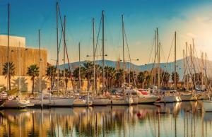 Foto dalla galleria di Studio calme avec parking et ascenseur -304- a Canet-en-Roussillon