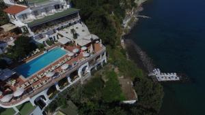 an aerial view of a resort with a swimming pool at Le Querce Resort Sea Thermae & Spa in Ischia