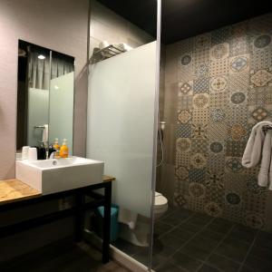Koupelna v ubytování NYS Loft Hotel