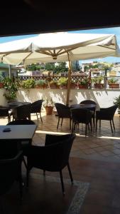 Un restaurante o sitio para comer en Hotel Terme Fiola