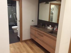 Koupelna v ubytování Apartamentos Alameda