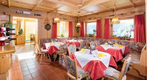Restaurace v ubytování Gasthof Pension Granstein