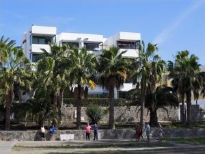 Beachfront Apartment Siesta 21 San Agustin Playa by VillaGranCanaria vendégei