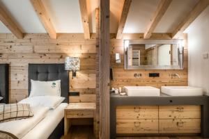 A bathroom at Liondes Chalets