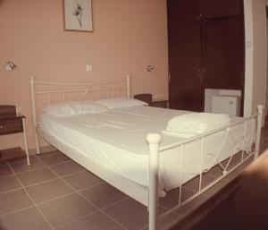 Gallery image of Nikolaki Rooms in Porto Rafti
