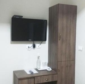 Una televisión o centro de entretenimiento en Spring Field Billets
