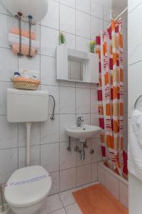 Phòng tắm tại Apartment Lijana sea view