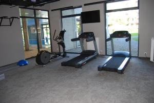 Posilňovňa alebo fitness centrum v ubytovaní Apartament Piaskowy Polanki Park
