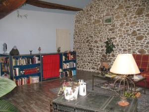 Photo de la galerie de l'établissement La Croix De Camargue, à Oradour-sur-Glane