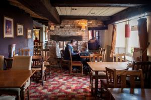 Un restaurant sau alt loc unde se poate mânca la Admiral's Table, Bridgwater by Marston's Inns