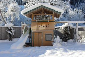 Obiekt Haus Burgi zimą