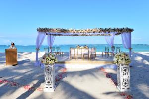Gallery image of Diani Reef Beach Resort & Spa in Diani Beach
