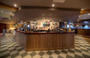 Ο χώρος του lounge ή του μπαρ στο Chain Runner, Livingston by Marston's Inns