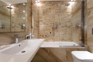 Vannituba majutusasutuses Stendhal Luxury Suites