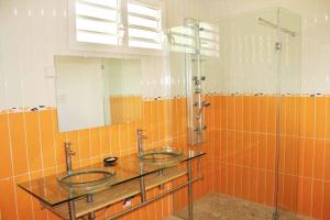 Villa Ideale tesisinde bir banyo