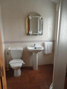 Koupelna v ubytování Casa Os Batans