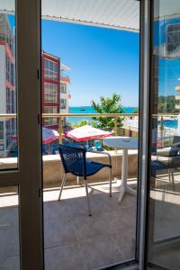 Balkón nebo terasa v ubytování Iris Beach Hotel