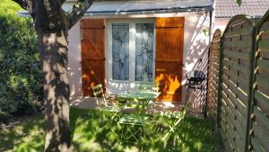 Afbeelding uit fotogalerij van Le Mas des Loups in Arpajon