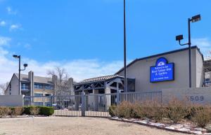 Imagen de la galería de Americas Best Value Inn & Suites Extended Stay - Tulsa, en Tulsa