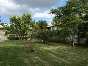 Κήπος έξω από το Anna's Joye Seawind - Freeport, Montego Bay