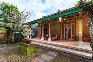 Ein Garten an der Unterkunft Umasari Rice Terrace Villa by AGATA