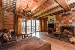 Gallery image of Vila Tauragnas in Varni&scaron;kės I