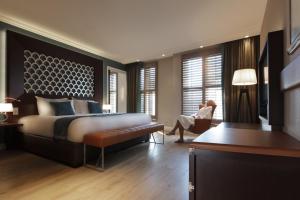 Gallery image of Hotel Dux in Roermond