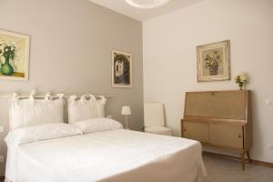 A bed or beds in a room at casa sveva