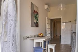 A kitchen or kitchenette at casa sveva