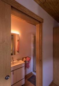 a bathroom with a sink and a mirror at Quinta Do Acipreste (Antiga Quinta Da Torre) in Lamego +39 photos