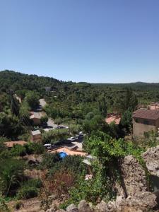 Φυσικό τοπίο κοντά σε αυτή η παραθεριστική κατοικία