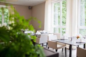 Restavracija oz. druge možnosti za prehrano v nastanitvi Hotel Restaurant Anders