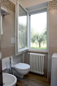 A bathroom at Bio Forester