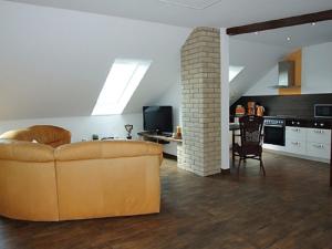 Kuchyň nebo kuchyňský kout v ubytování Ferienwohnung Kranichzug
