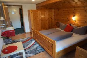Posteľ alebo postele v izbe v ubytovaní Ferienhaus Melmer Florian